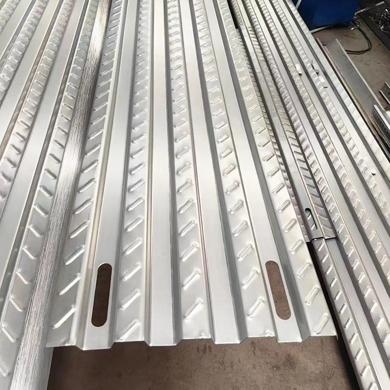 0.5 Inches Metal Solar Rooftop Walkway Pedals With Slip Resistance And Low Maintenance