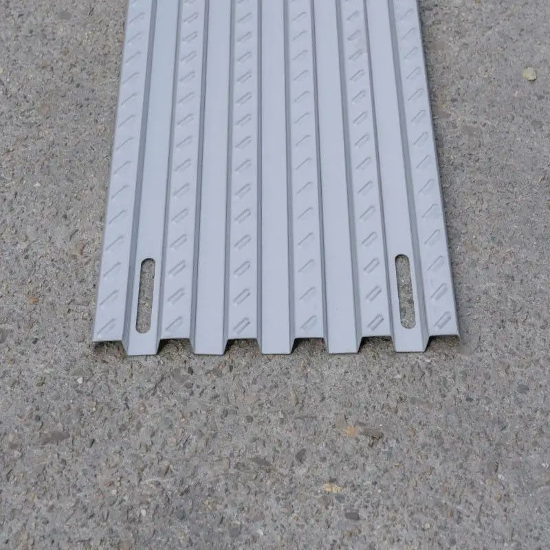 Slip Resistant Weatherproof Anti Slip Boards Walkway For Rooftop Solar Robust And Fire Safe Roofing